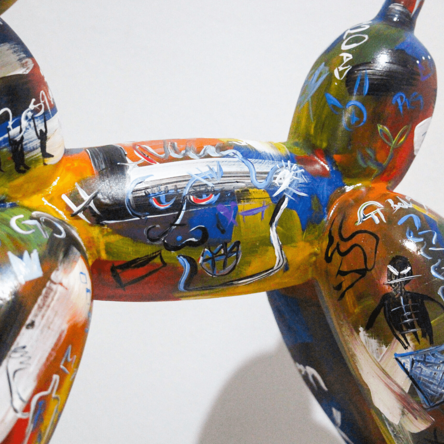 Balloon Dog – Basquiat Sculpture - vinterro