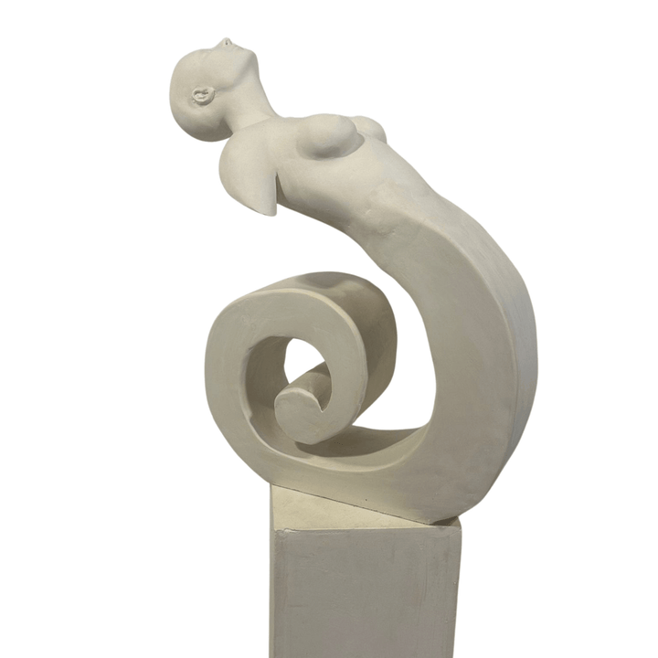 Design Abstract Woman Sculpture - vinterro