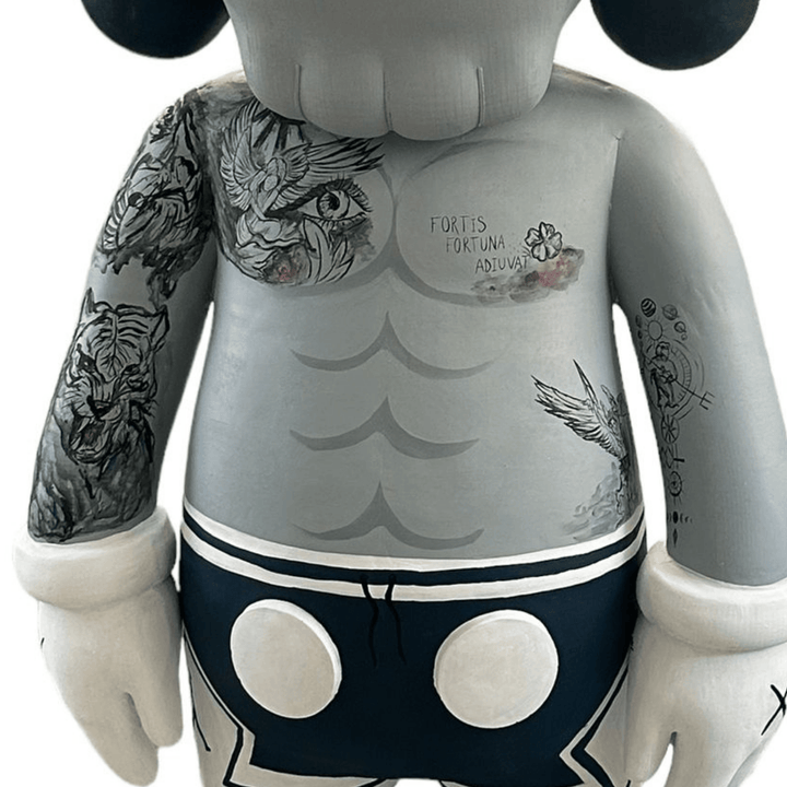 Design Kaws Tattoo Heykel - vinterro