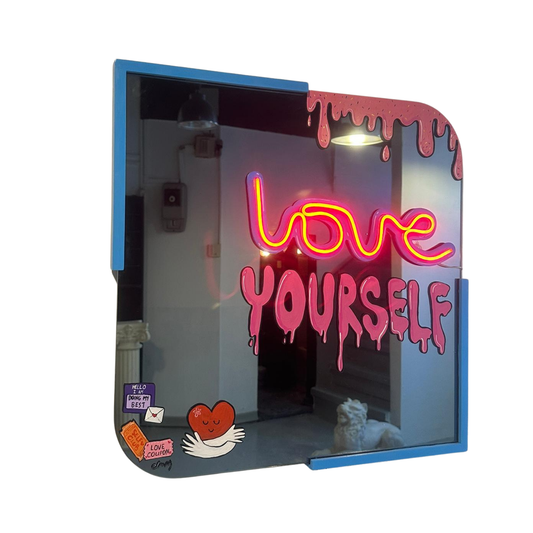 Design Wall Mirror Love Yourself