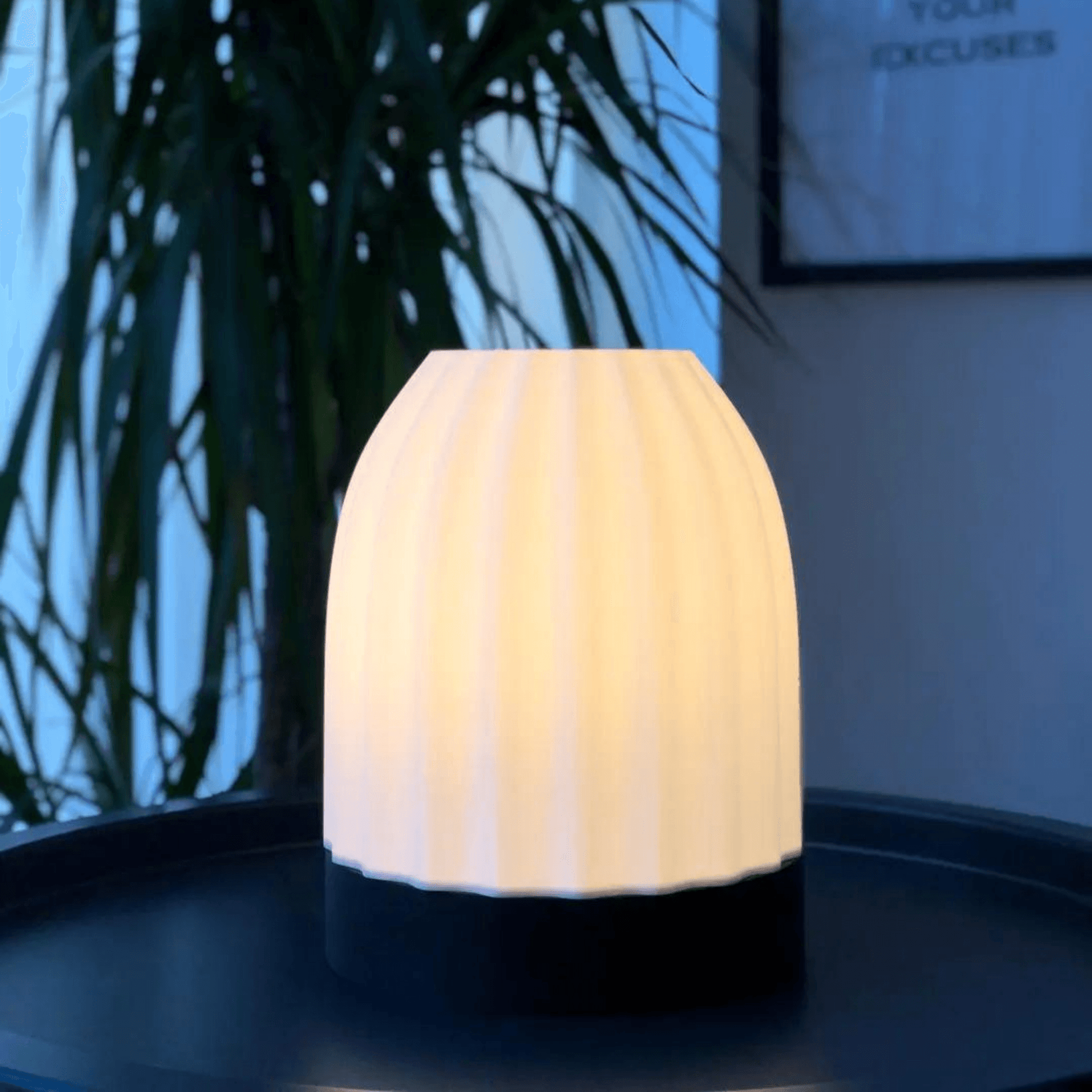 Modern Bedside/Table Lamp - Cactus - vinterro