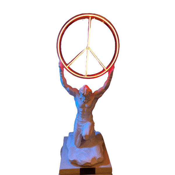 Design Atlas Peace Sculpture - vinterro