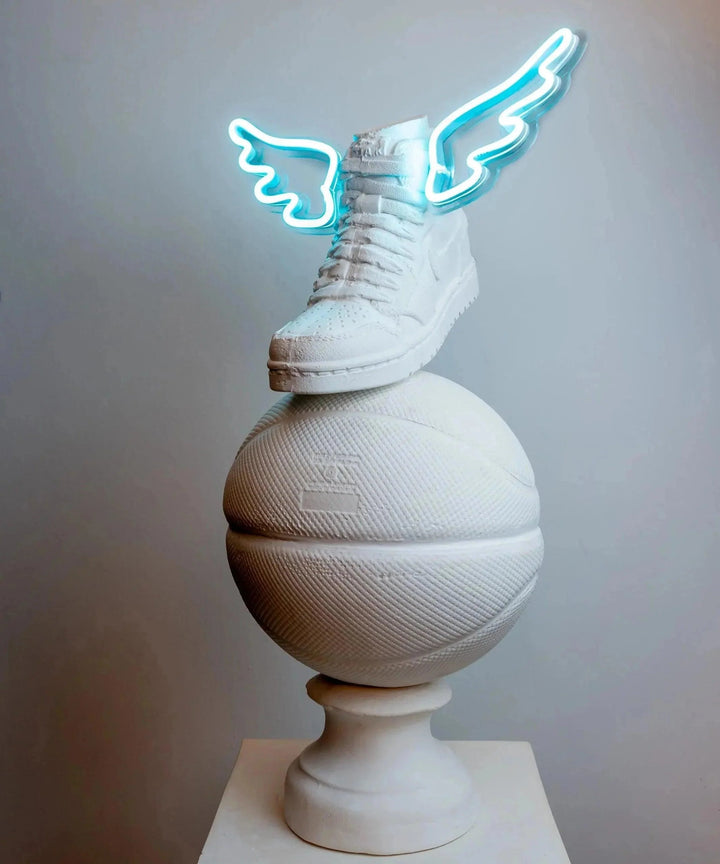 Flying basket ball Sculpture - vinterro