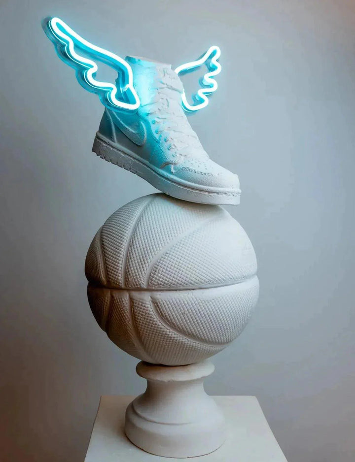 Flying basket ball Sculpture - vinterro