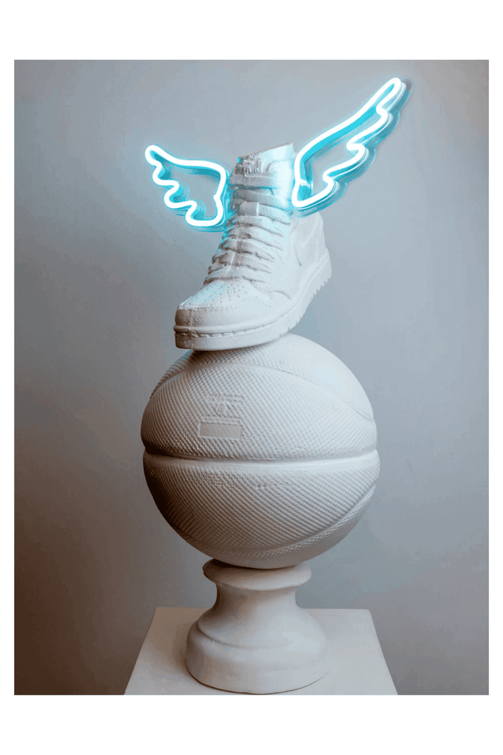 Flying basket ball Sculpture - vinterro