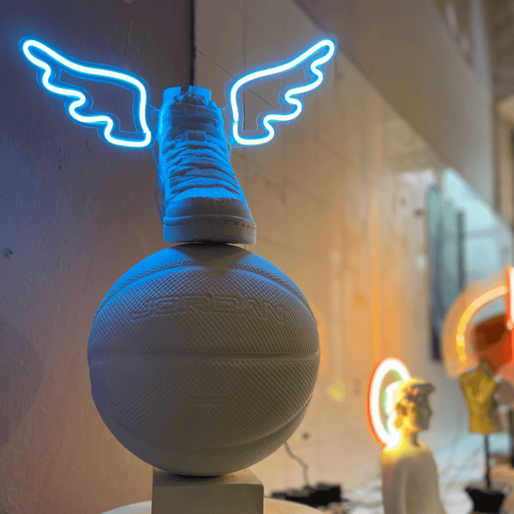 Flying basket ball Sculpture - vinterro