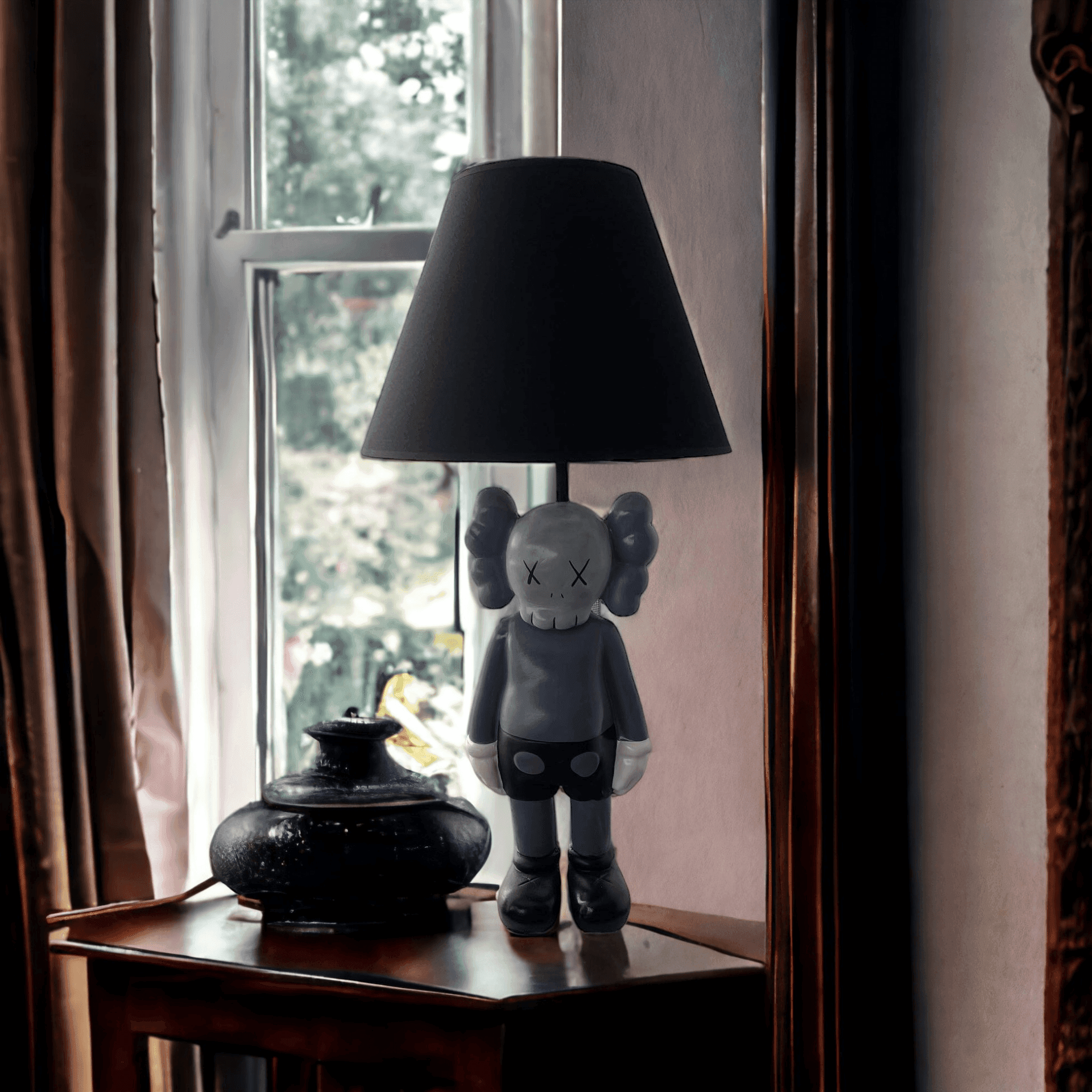 Kaws Masa Lambası 2 - vinterro