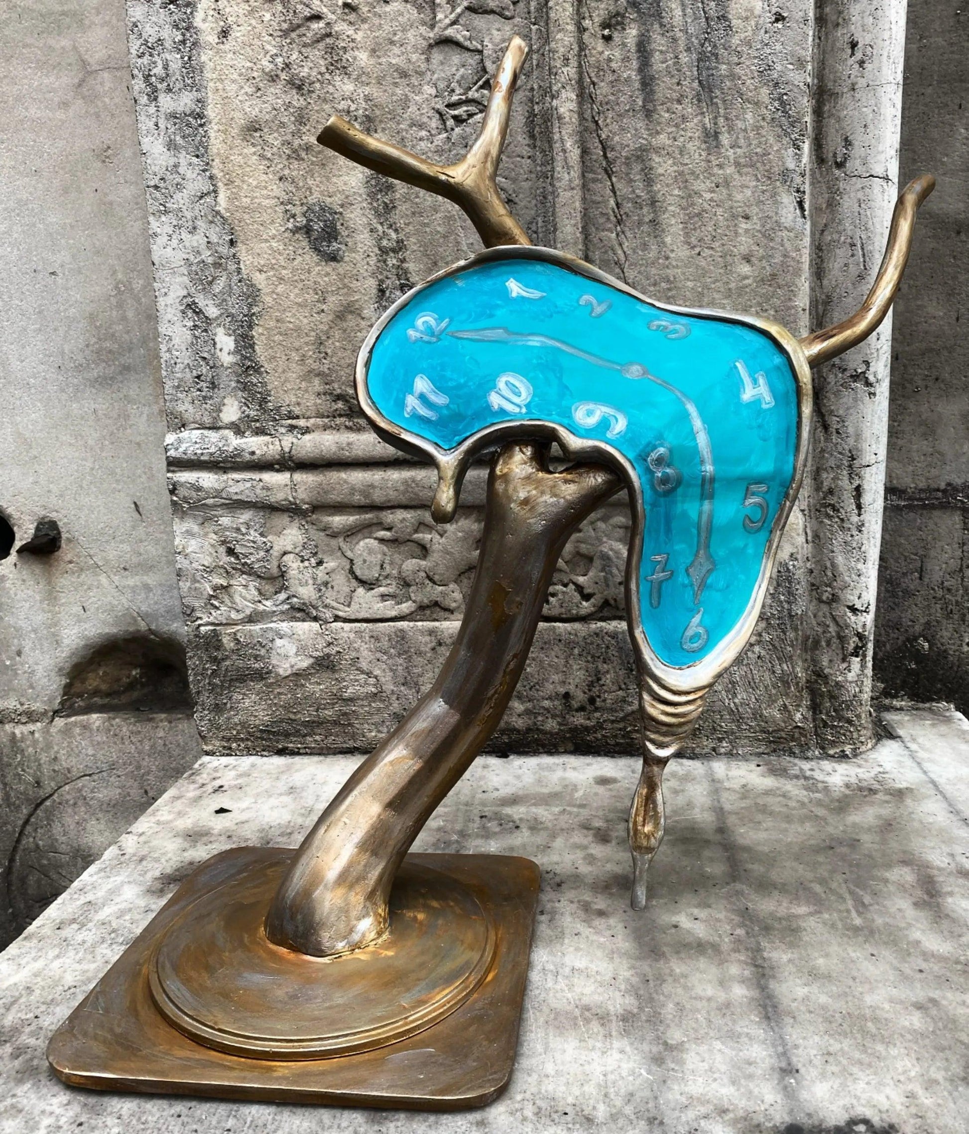 Salvador Dali - Melting Hours - vinterro