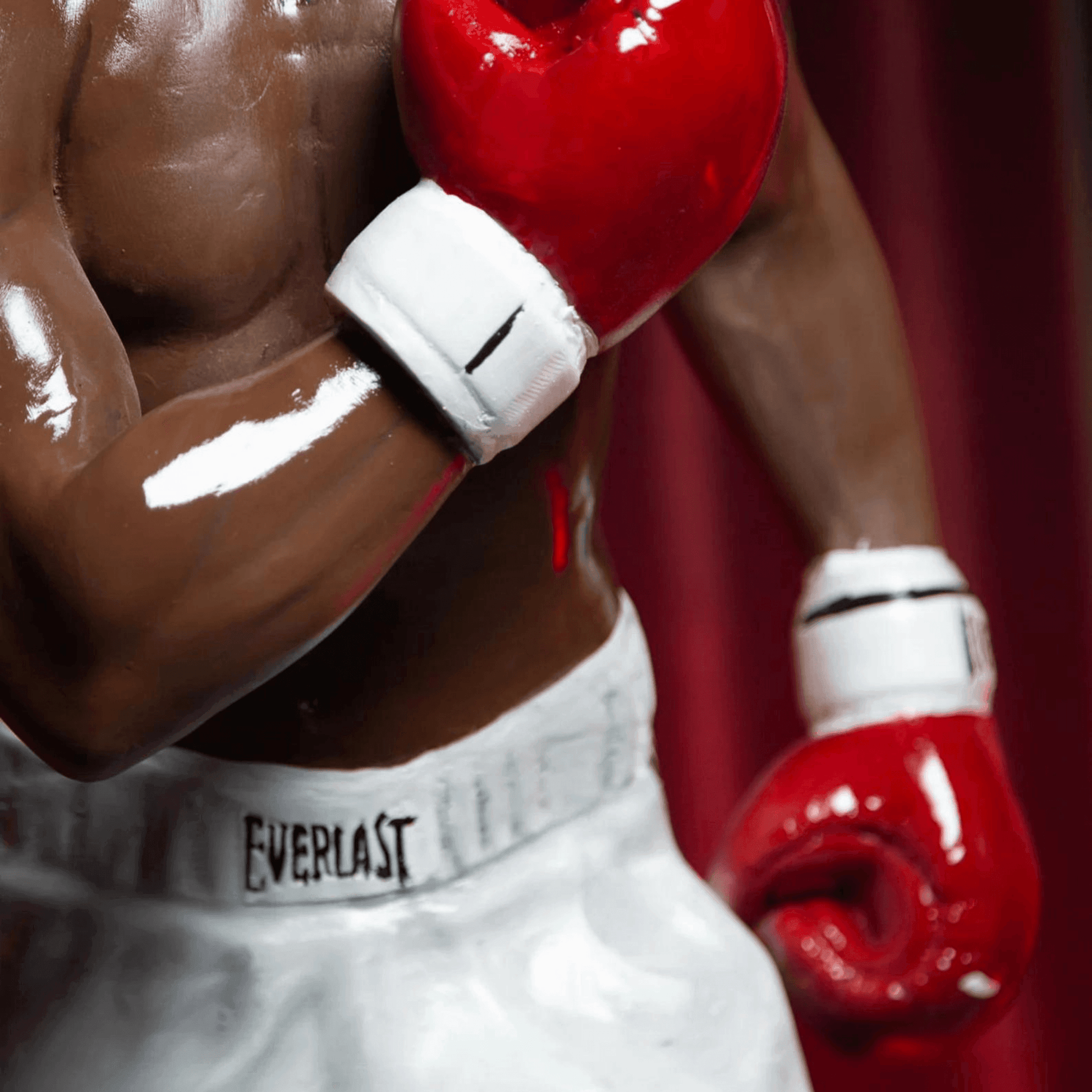 The Boxer / Muhammad Ali Sculpture - vinterro